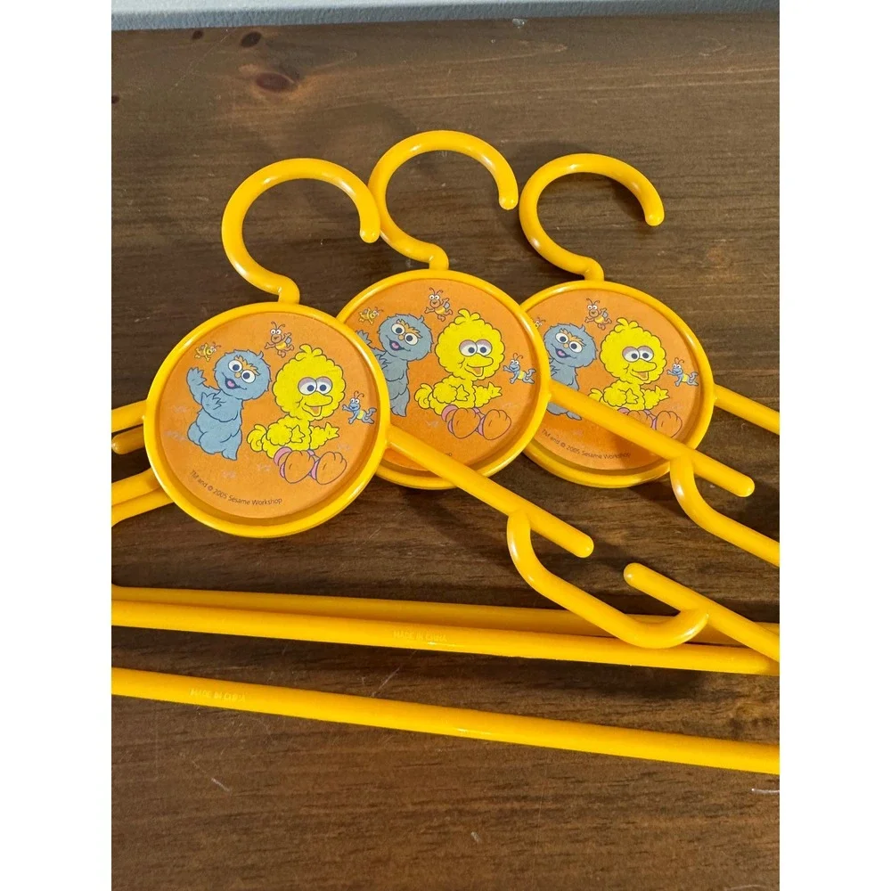 Vintage Sesame Street Big Bird Grover Yellow Plastic Kids Hangers 3 Pack 2005